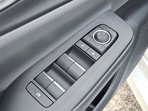 New 2026 Toyota Prius AWD image 18