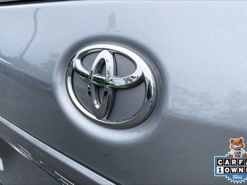 Used 2018 Toyota Sienna XLE w/ XLE Navigation Package FWD image 31