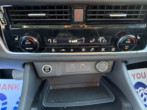 Used 2023 Nissan Rogue SV w/ SV Premium Package image 33