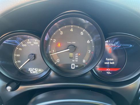 Used 2022 Porsche Macan image 59