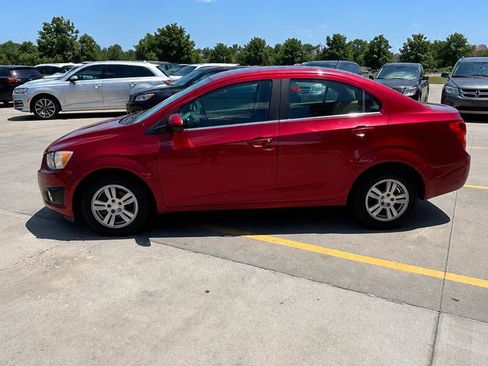 Used 2014 Chevrolet Sonic LT FWD image 6