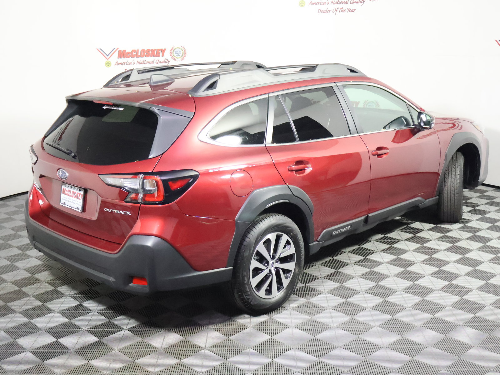 Used 2025 Subaru Outback Premium AWD/4WD image 4