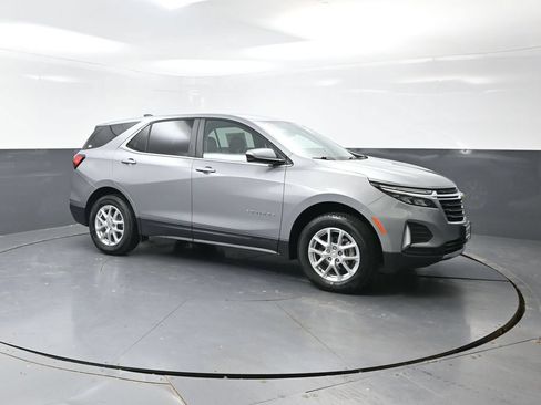 Used 2023 Chevrolet Equinox LT AWD/4WD image 5