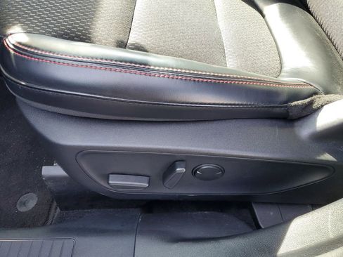 Used 2025 Ford Escape ST-Line image 10