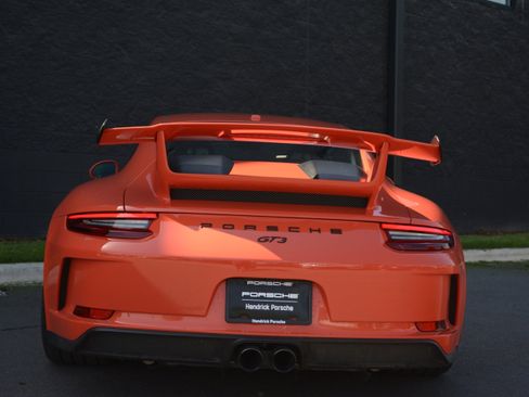 Certified 2018 Porsche 911 GT3 image 6