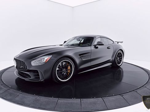 Used 2018 Mercedes-Benz AMG GT R image 11
