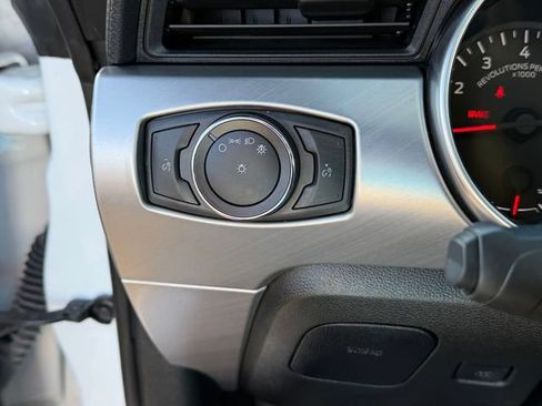 Used 2022 Ford Mustang Premium RWD image 12