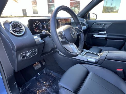 Certified 2024 Mercedes-Benz GLB 250 250 image 17