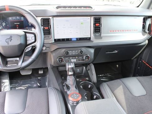 Used 2025 Ford Bronco Raptor AWD/4WD image 18