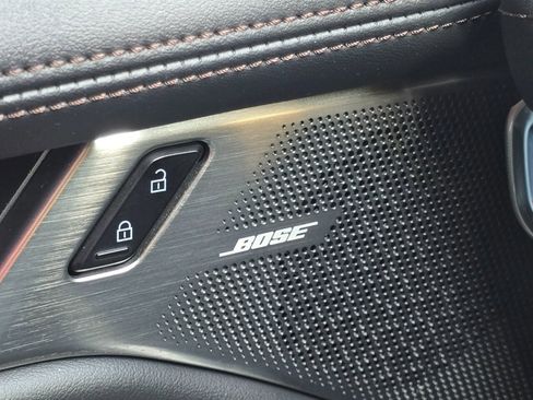 Used 2019 MAZDA MAZDA3 Hatchback w/ Preferred Package FWD image 10