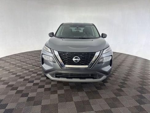 Used 2023 Nissan Rogue S image 2