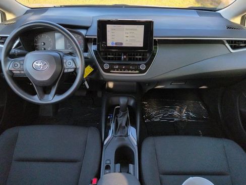 Used 2024 Toyota Corolla LE FWD image 13