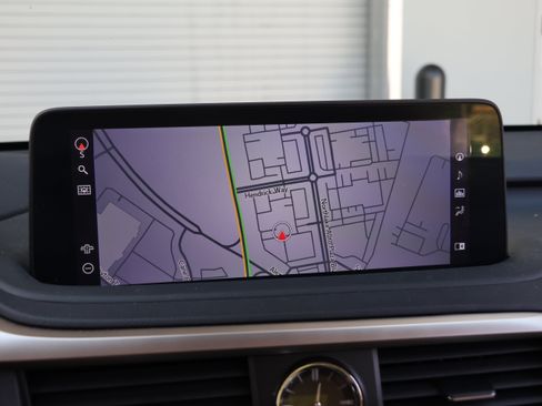 Used 2022 Lexus RX 350L Luxury w/ Accessory Package (Z1) FWD image 22