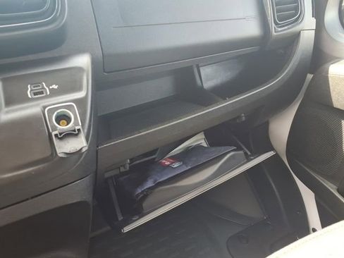 Used 2024 RAM ProMaster 2500 image 27