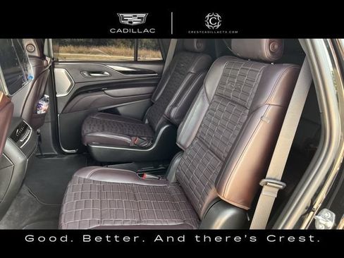 Used 2022 Cadillac Escalade Sport Platinum w/ Heavy-Duty Trailer Package AWD/4WD image 31