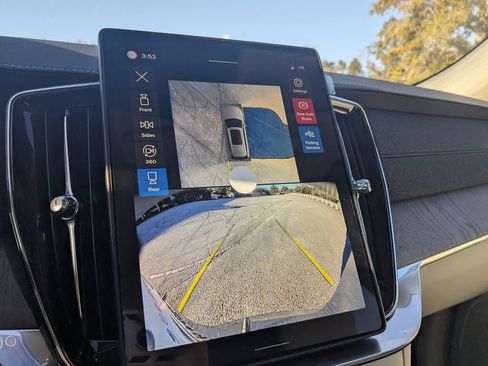 New 2026 Volvo XC90 B6 Ultra w/ Protection Package image 28