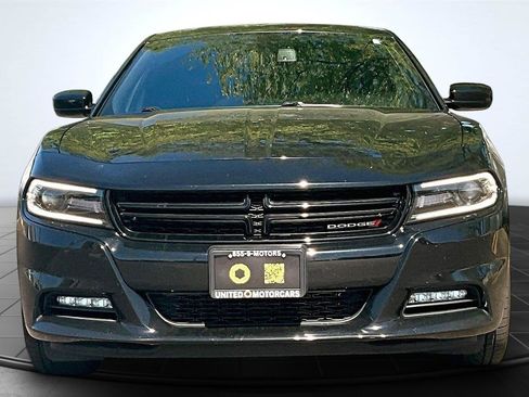 Used 2019 Dodge Charger SXT w/ Plus Group AWD/4WD image 2