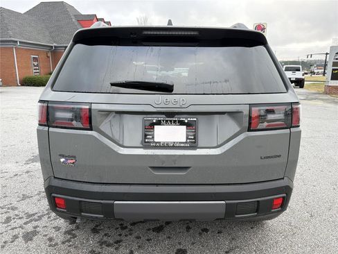 New 2026 Jeep Cherokee Laredo image 5