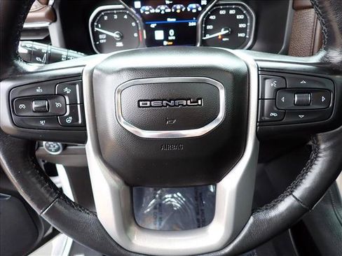 Used 2021 GMC Yukon Denali w/ Denali Ultimate Package AWD/4WD image 20