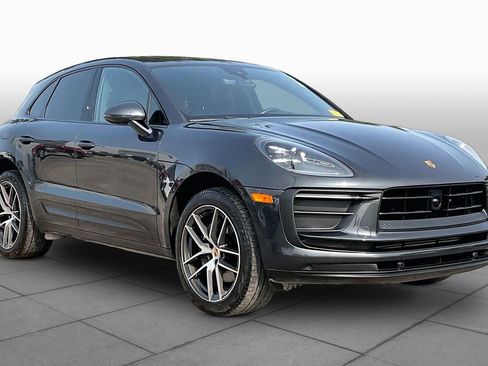 Used 2024 Porsche Macan AWD/4WD image 3