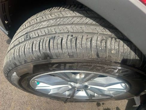 Used 2025 Honda CR-V EX-L image 5