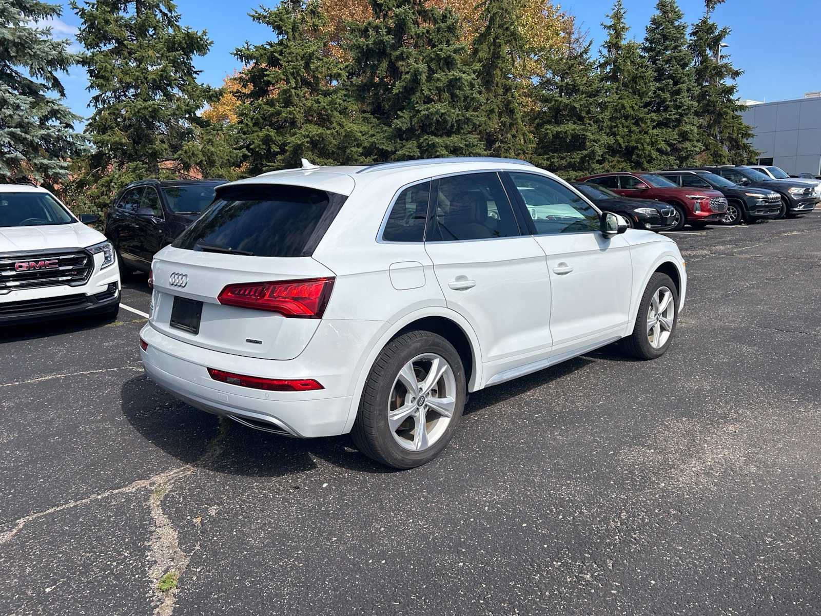 Used 2020 Audi Q5 2.0T Premium Plus w/ Premium Plus Package AWD/4WD image 5