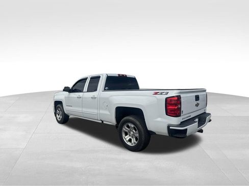 Used 2019 Chevrolet Silverado 1500 LT w/ All Star Edition AWD/4WD image 4