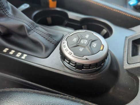 Used 2022 Ford Bronco Badlands image 22