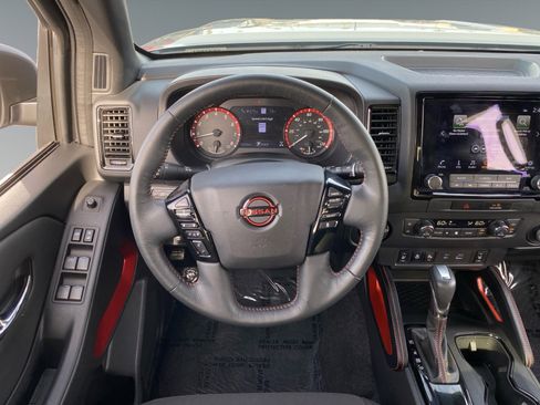 Used 2023 Nissan Frontier PRO-4X w/ Pro Convenience Package image 12