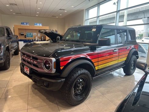 New 2026 Ford Bronco Big Bend w/ Black Diamond Package AWD/4WD image 2