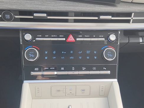 New 2026 Hyundai Santa Fe Calligraphy AWD/4WD image 15
