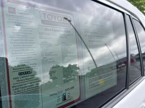 Used 2024 Toyota RAV4 XLE w/ Convenience Package AWD/4WD image 30