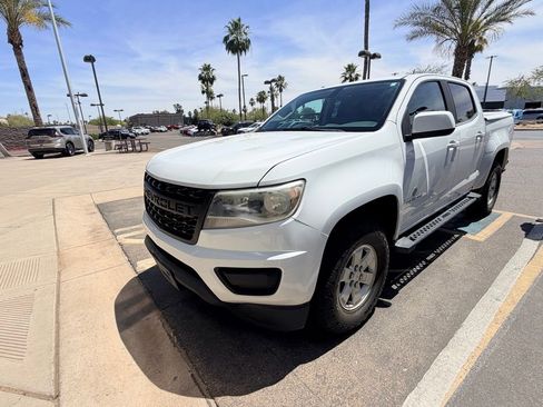 Used 2019 Chevrolet Colorado W/T w/ WT Convenience Package RWD image 2