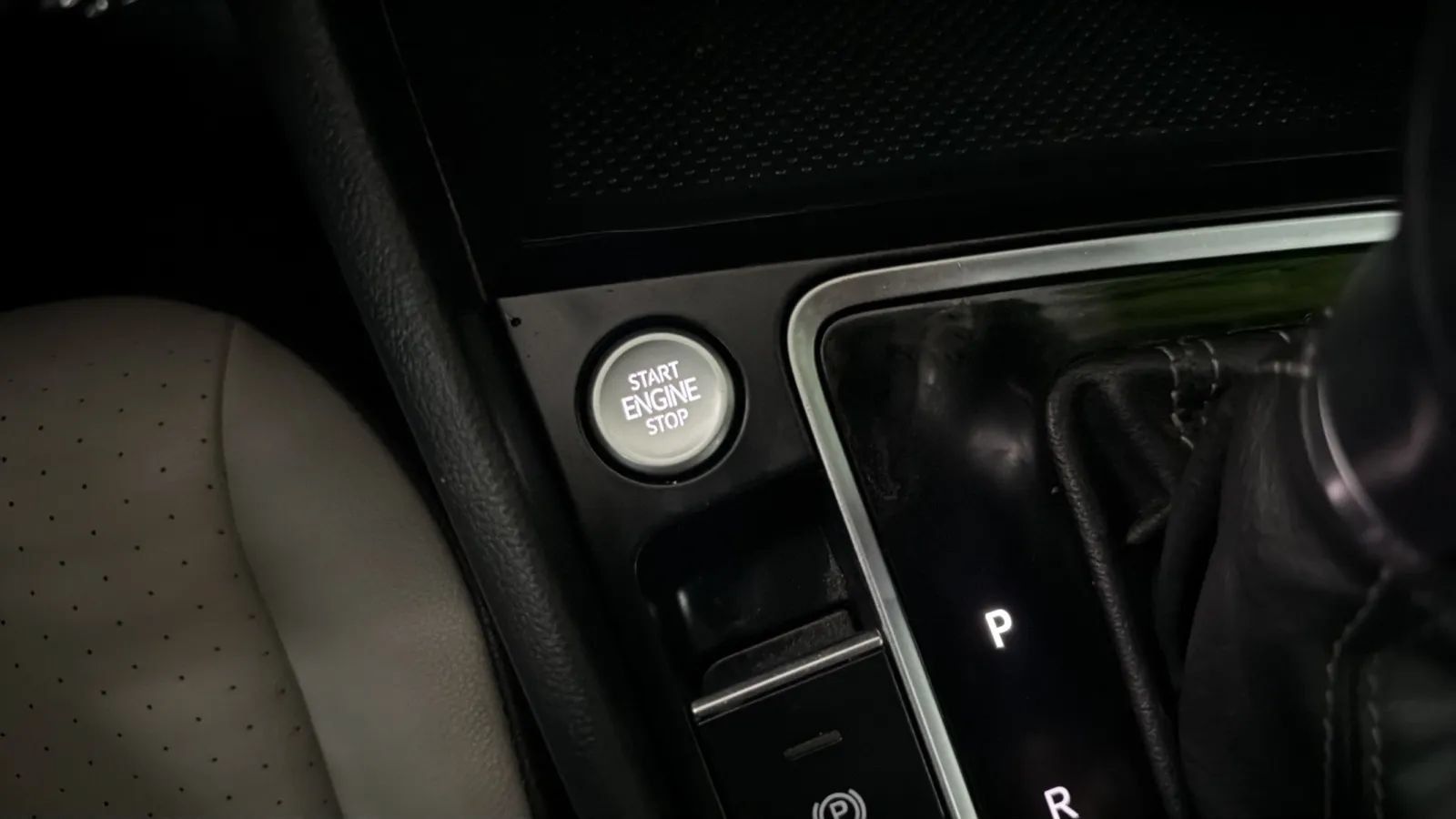 Used 2019 Volkswagen Jetta R-Line FWD image 15