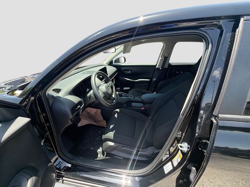 New 2027 Honda HR-V LX image 16