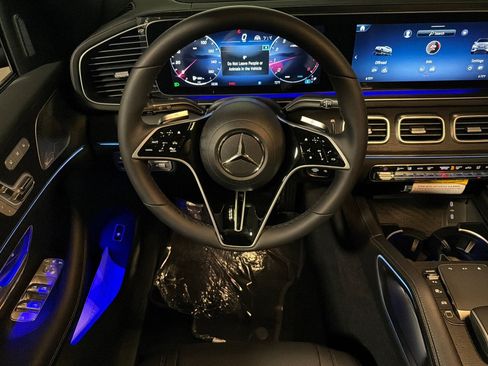 New 2026 Mercedes-Benz GLS 450 4MATIC image 13