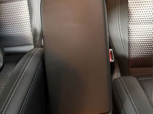 Used 2025 Chevrolet Trax LT w/ Driver Confidence Package FWD image 20