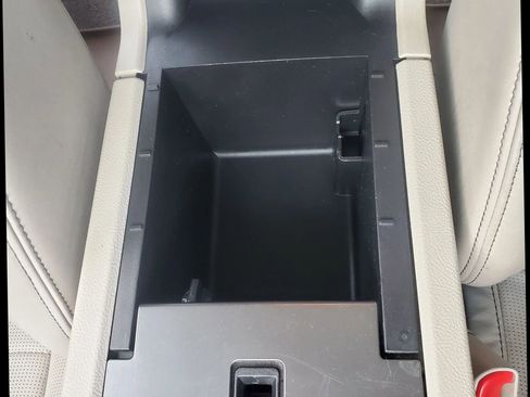 Used 2011 Ford Taurus Limited w/ 303A Rapid Spec Order Code image 36