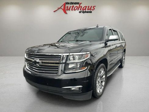 Used 2016 Chevrolet Suburban LTZ image 3