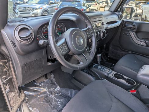 Used 2017 Jeep Wrangler Sport w/ Quick Order Package 24S AWD/4WD image 19