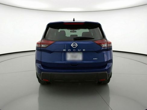 Used 2025 Nissan Rogue SV image 7