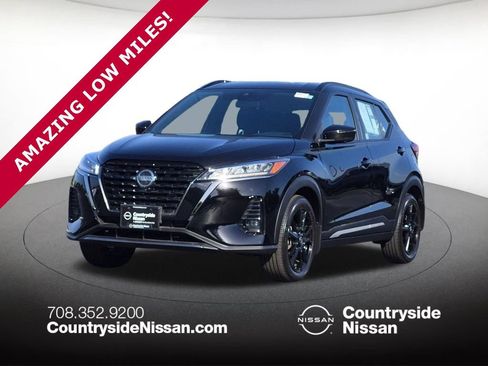 Used 2021 Nissan Kicks SR FWD image 1