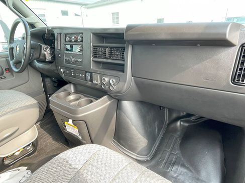 Used 2022 Chevrolet Express 3500 w/ Power Convenience Package image 37