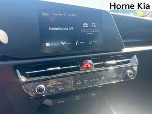 New 2026 Kia Niro LX FWD image 16