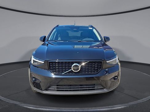 Certified 2026 Volvo XC40 B5 Plus AWD/4WD image 35