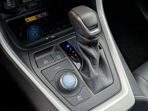 Used 2023 Toyota RAV4 XSE image 25