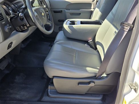 Used 2014 Chevrolet Silverado 2500 W/T image 12