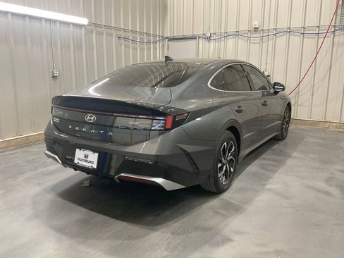 Used 2025 Hyundai Sonata SEL FWD image 21