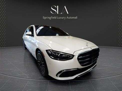 Used 2022 Mercedes-Benz S 580 4MATIC Sedan image 1
