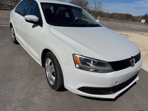 Used 2014 Volkswagen Jetta SE image 8